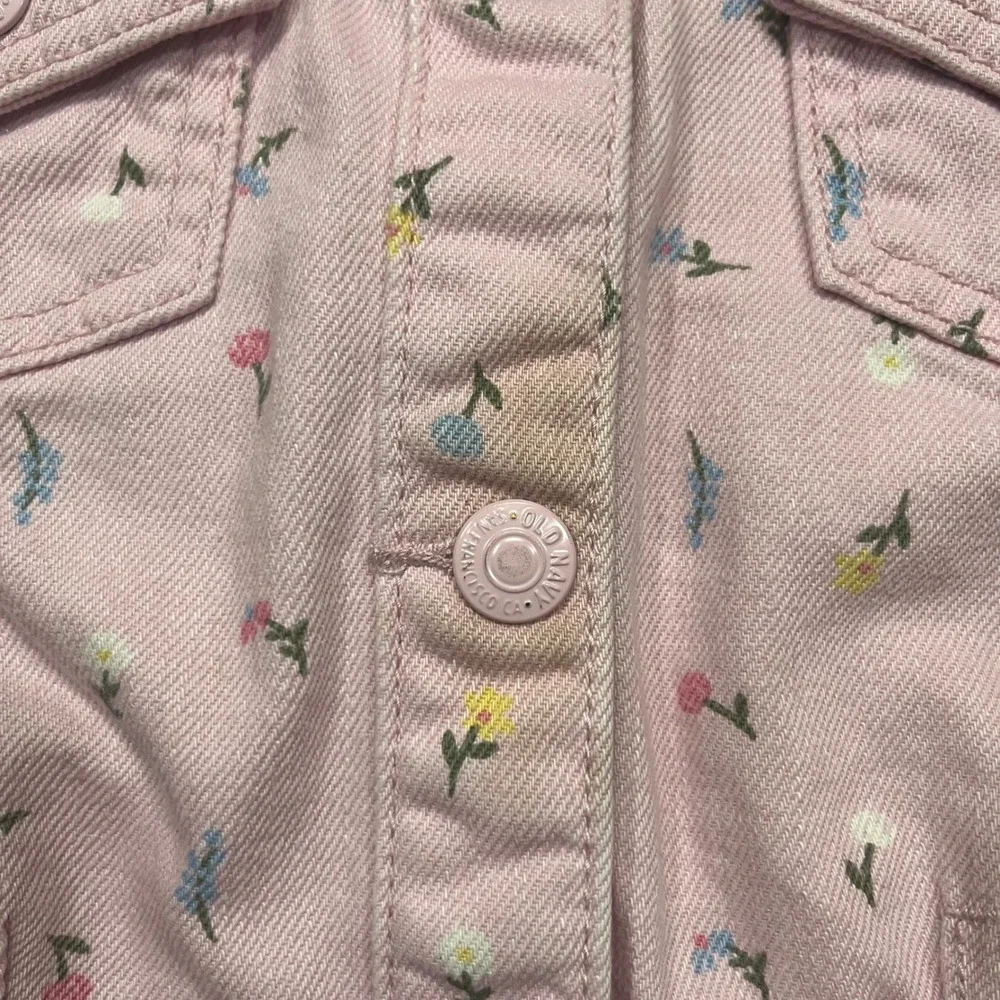 Old Navy Girls Pink Floral Denim Trucker Jacket Size S 6-7 Jean Coat Button Up